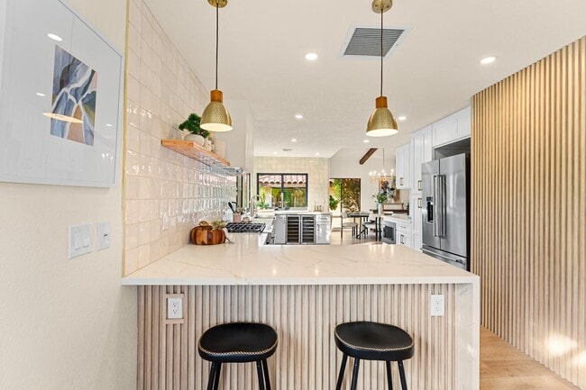 Building Photo - 44350 Michigan Ct