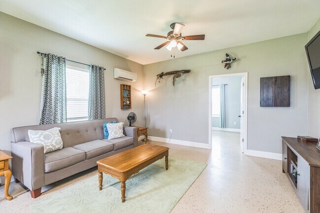 Building Photo - 4219 Landon Ln