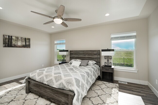 Building Photo - 2321 Gleneagles Blvd