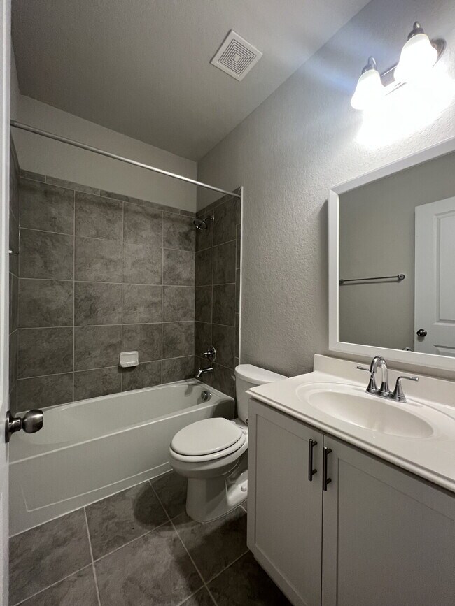 Building Photo - Three Bed/Two Bath Home at Stahl & O'Connor Rd
