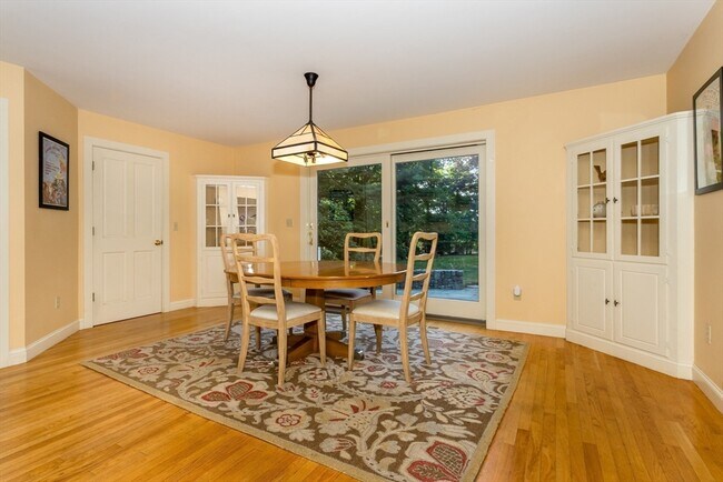 Building Photo - 34 Brush Hill Ln