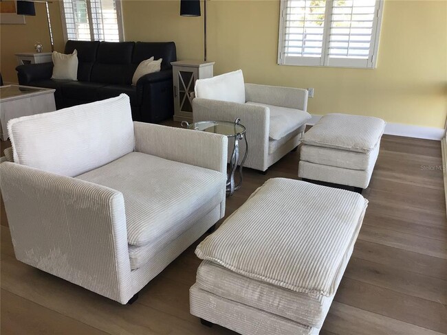 Building Photo - 6400 Flotilla Dr