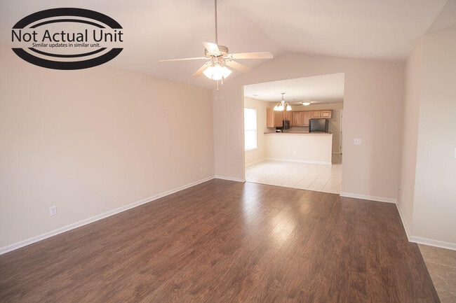 Building Photo - 1881 Harmony St