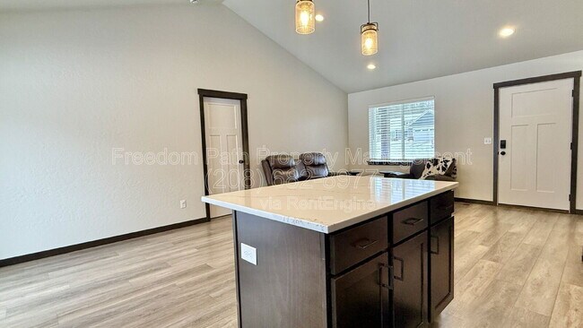 Building Photo - 31015 N Alice Ct