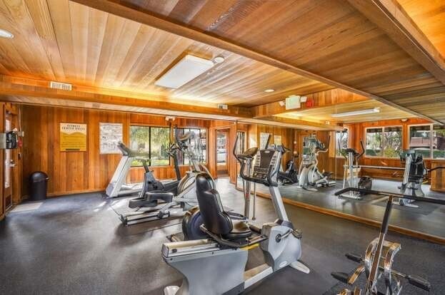 Building Photo - 1205 Yarwood Ct