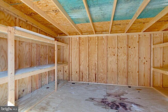 Building Photo - 5024 Backlick Rd