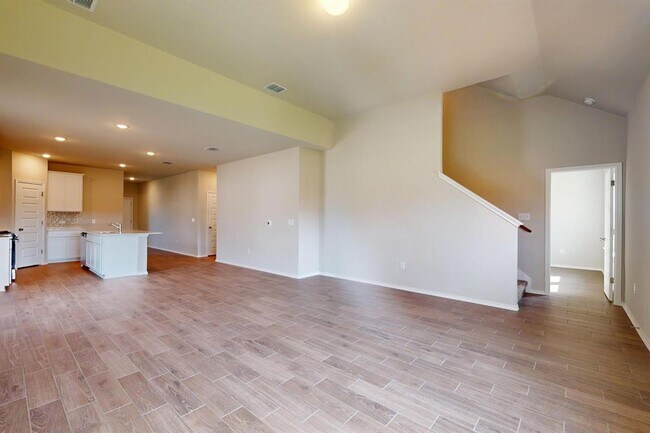 Building Photo - 4509 Beacon Bay Dr