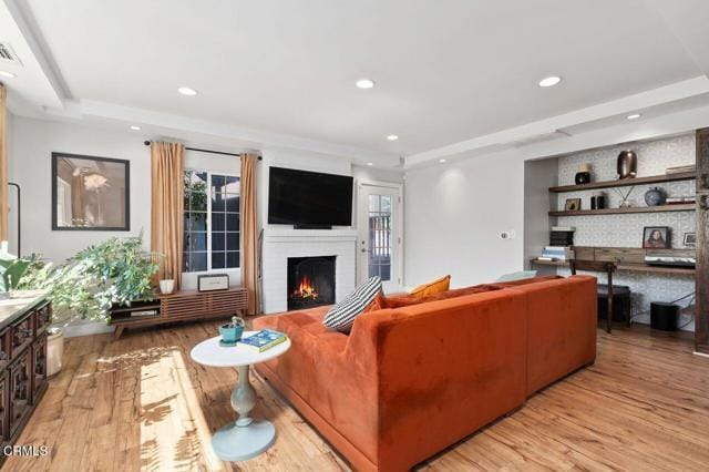 Building Photo - 3847 Sunbeam Dr