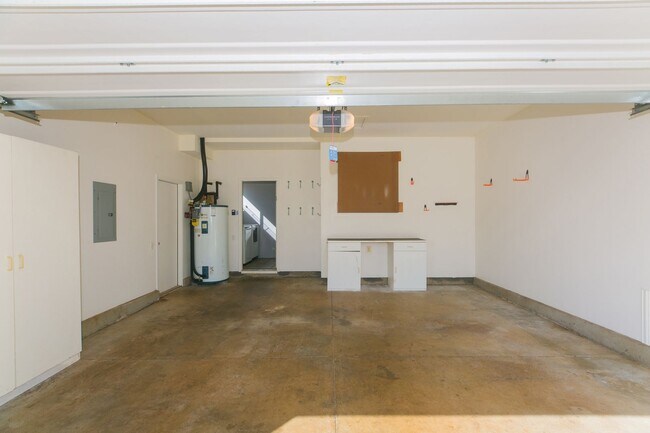 Building Photo - Ewa by gentry - Sonoma: 4-bed, 2.5 bath SF...