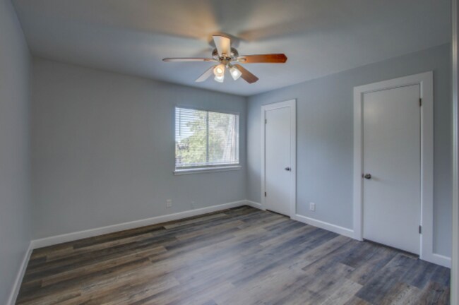 Building Photo - 4440 E 68th St
