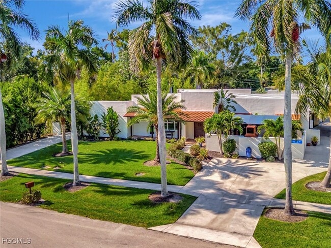 Building Photo - 1291 Caloosa Dr