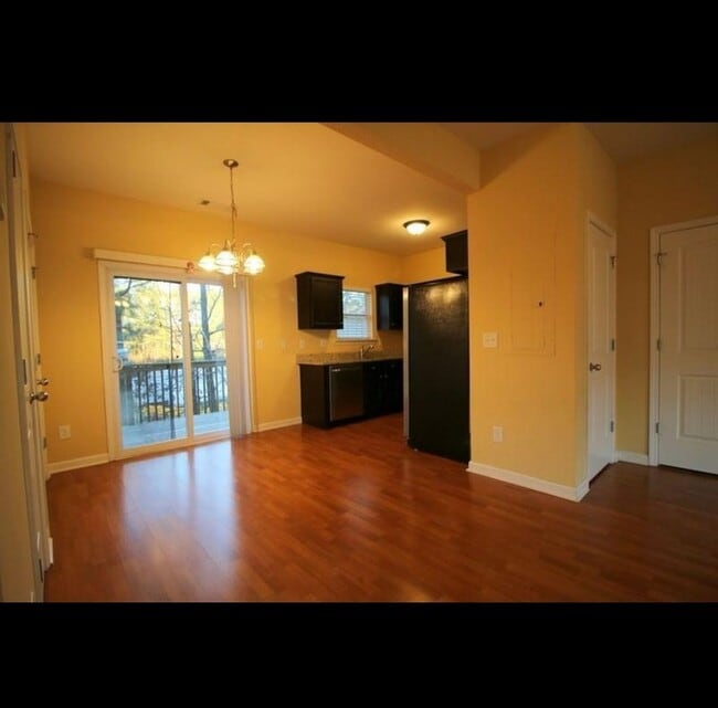 Building Photo - Charming 3BR Townhome in Norcross