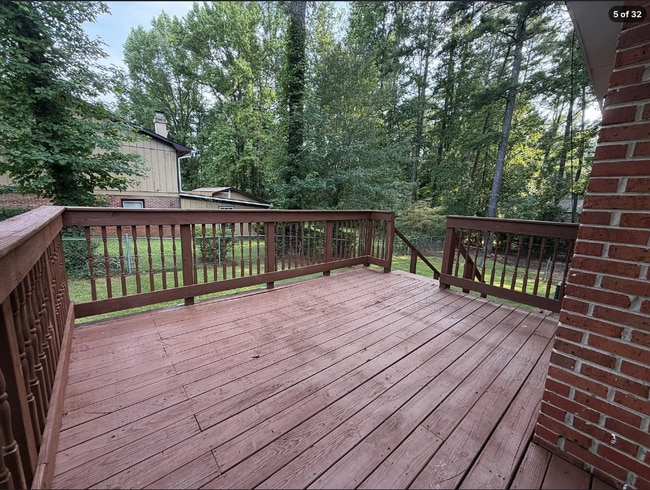 Building Photo - AVAILABLE NOW – FAIRBURN, GA 4 Bedrooms + Flexible Main-Level Living Space | Full Bathroom on Mai...