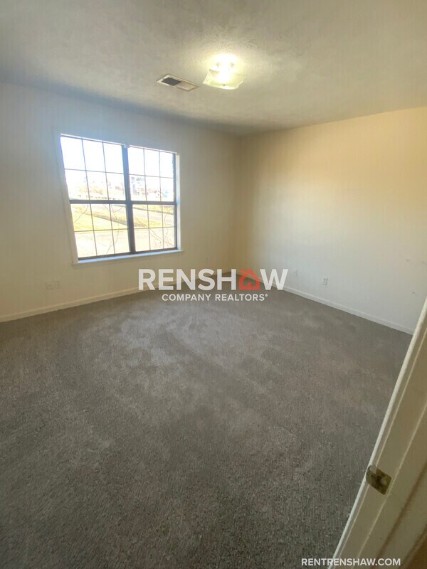 Building Photo - 1110 Cherokee Cir