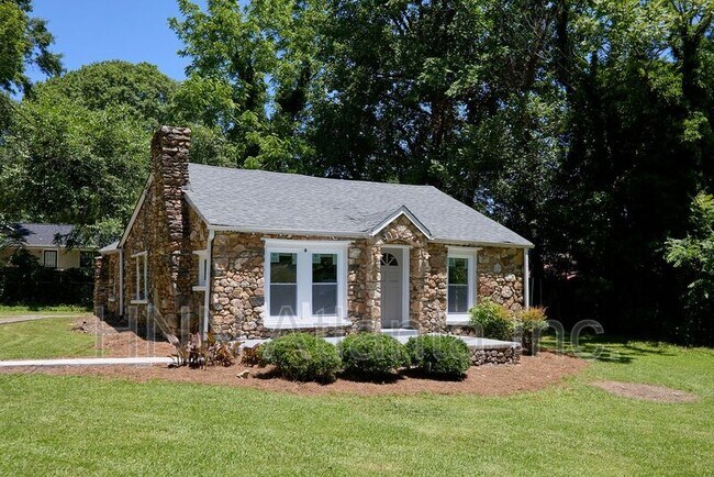 Primary Photo - 2838 Mitchell Pl