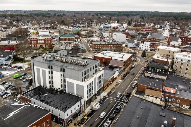 Building Photo - 55 N Main St