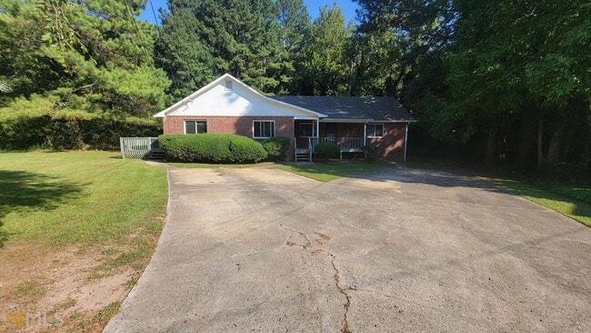 Building Photo - 135 Rose Ct
