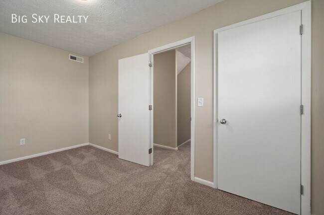 Building Photo - 110 North St