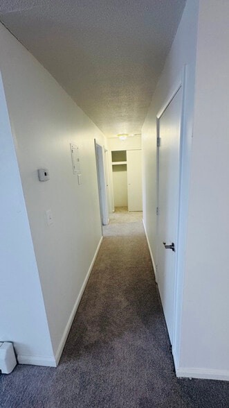 Building Photo - 128 Mammoth Rd