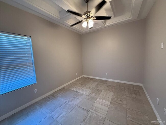 Building Photo - 13 Peabody Ave