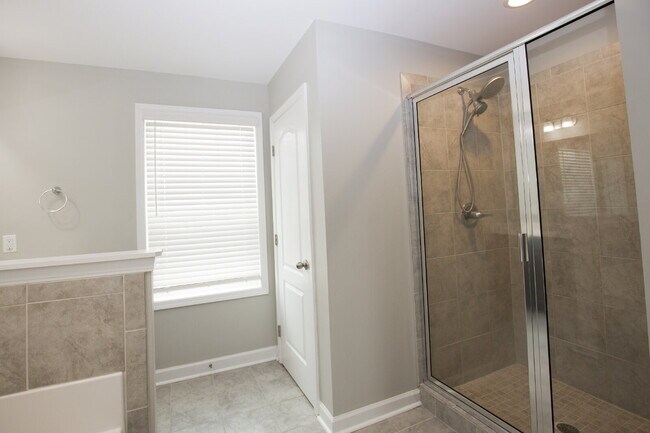 Building Photo - This Isn't a Rental. It's 2,400 Sq. Ft. of Room to Actually Live — Highcroft, Fayetteville