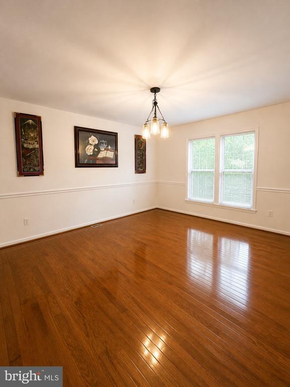 Building Photo - 2819 Otsego Dr