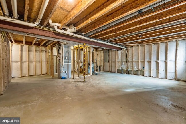 Building Photo - 21443 Hillary Ct