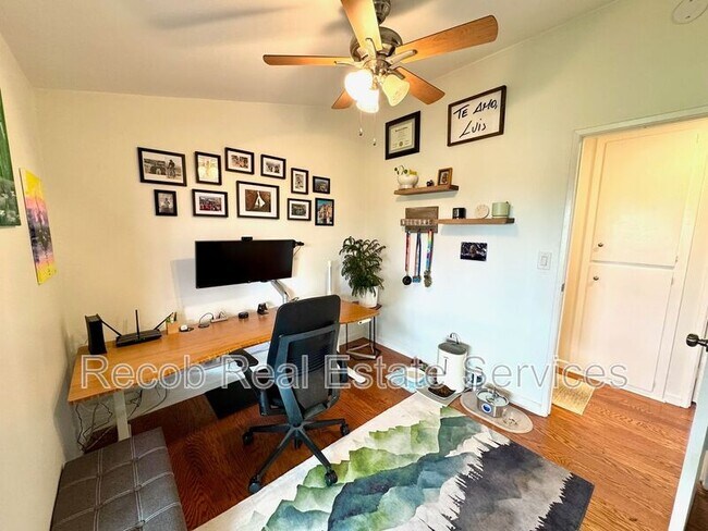 Building Photo - 3452 Lockwood Dr