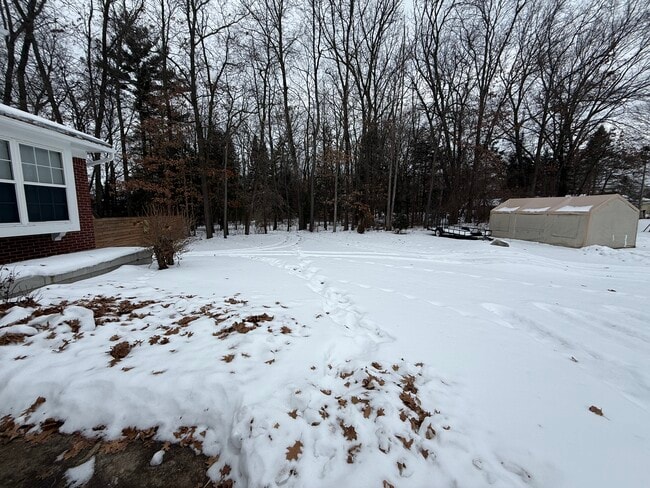 Building Photo - 1719 Charms Rd