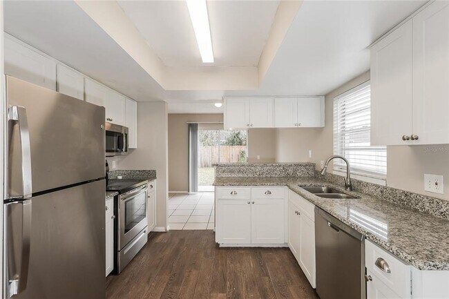 Building Photo - 2210 N Merrin St