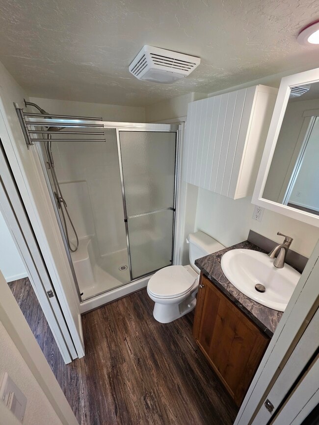 Building Photo - 780 NW Alder St