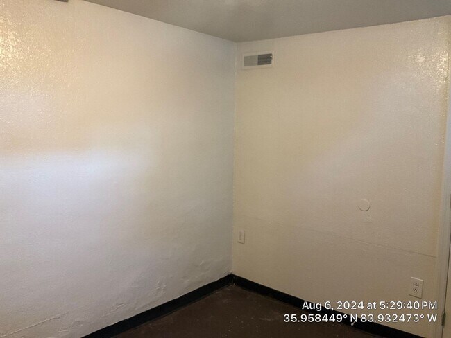 Building Photo - 1628 Clinch Ave