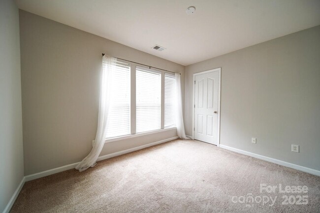 Building Photo - 9821 Carson Whitley Ave