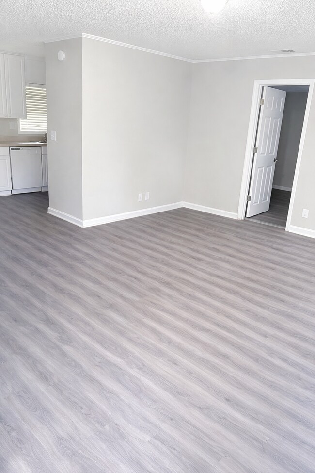 Building Photo - 3837 Spencer Cir