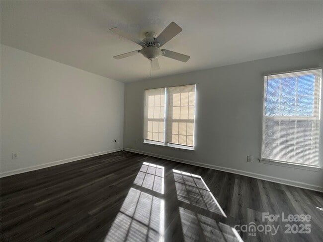 Building Photo - 15709 Castle Watch Ave