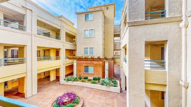 Building Photo - "Chic Las Vegas Condo Oasis: 1-Bedroom Gem with Granite Touch - 692 Sq Ft of Style!"
