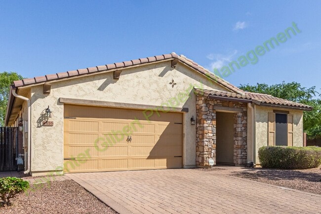 Building Photo - Beautiful Single-Story 3-Bed/3-Bath Home i...
