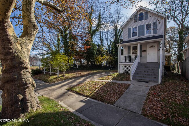 Primary Photo - 1014 2nd Ave