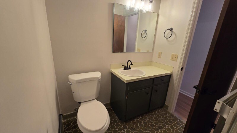 Building Photo - 4328 Cheviot Dr