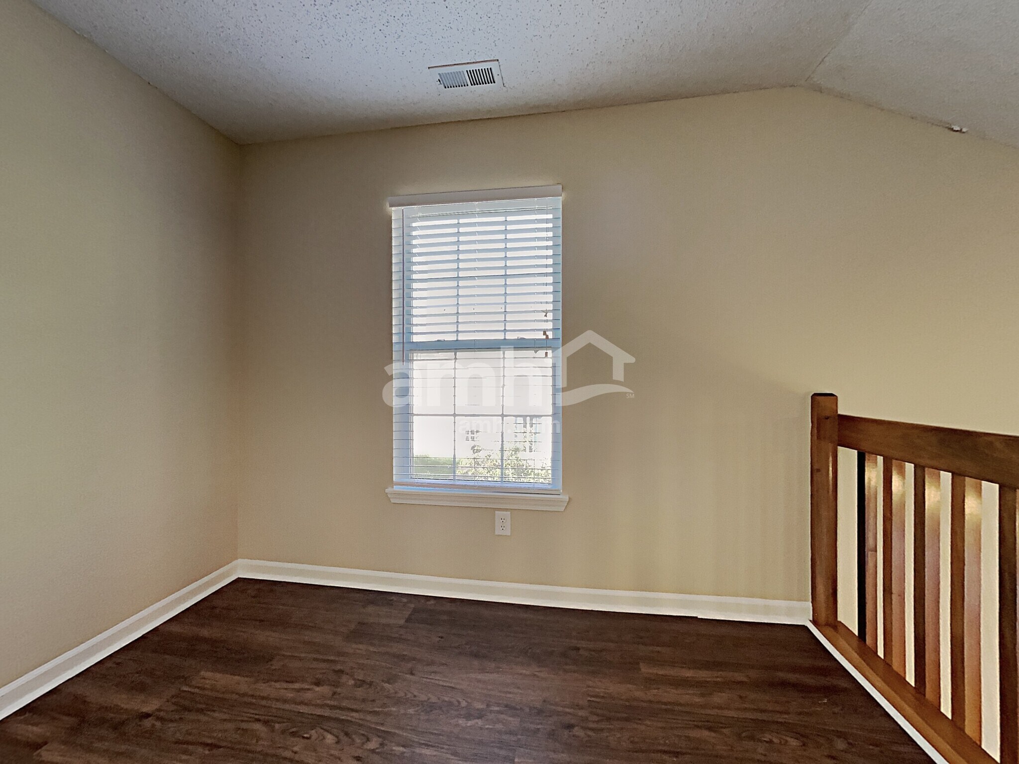 Building Photo - 11946 Sapling Cir