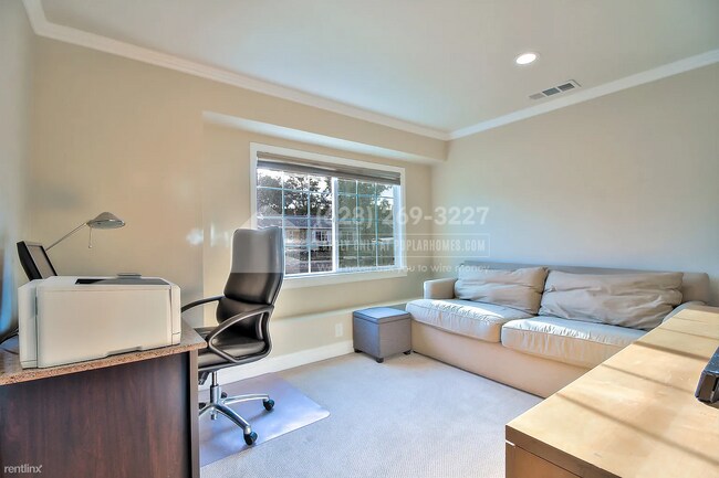 Building Photo - 3 br, 2 bath House - 7613 Canterbury Lane -