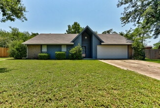 Building Photo - 2206 Whiteoak Cir