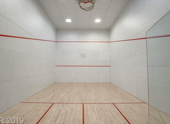 Building Photo - 270 E Flamingo Rd