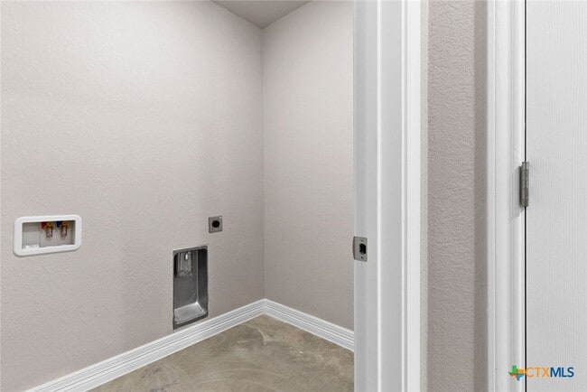 Building Photo - 804 White Meadow Ln