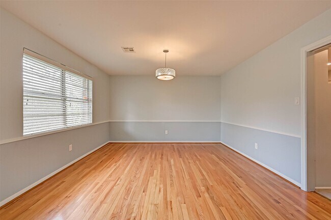 Building Photo - 5734 Spellman Rd