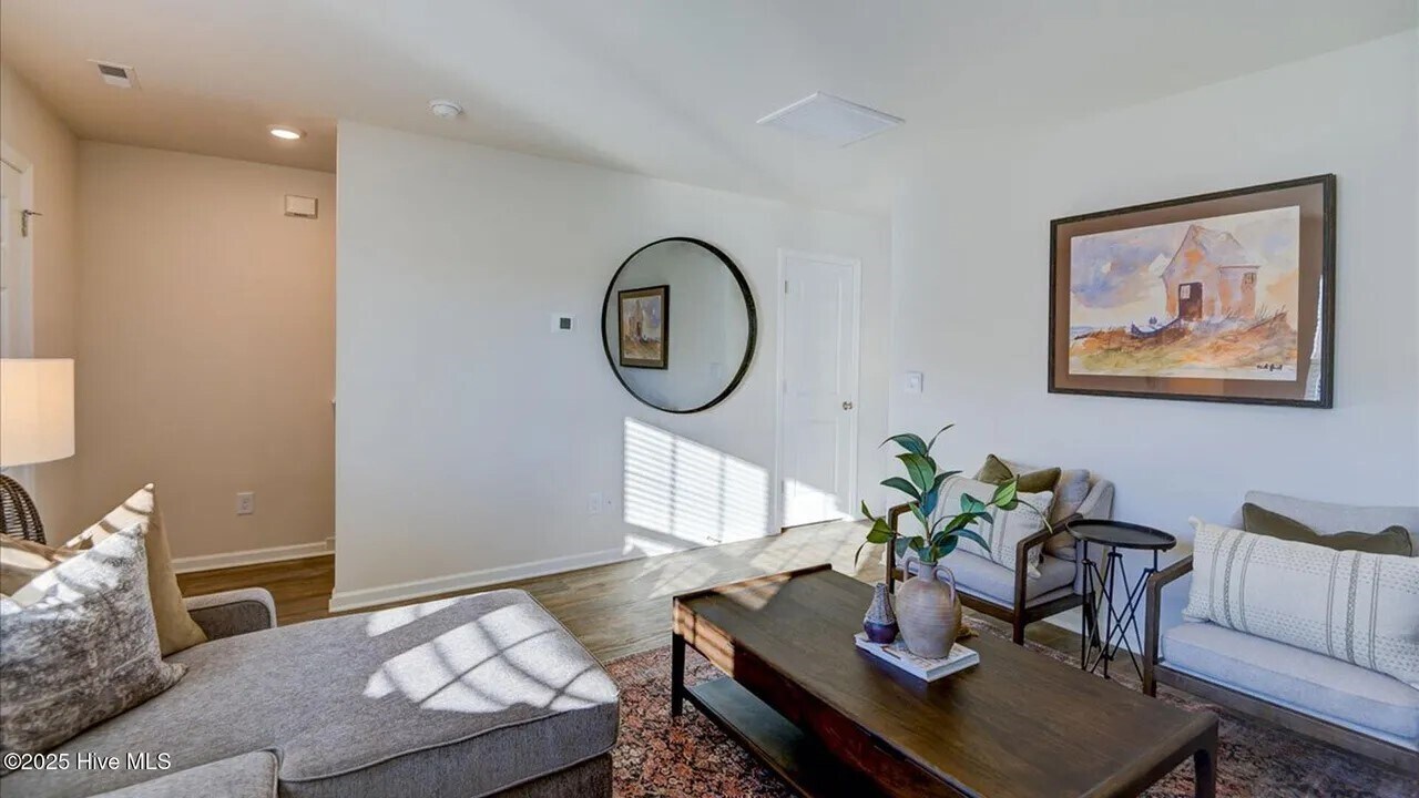 Building Photo - 4129 Laurel Ridge Dr