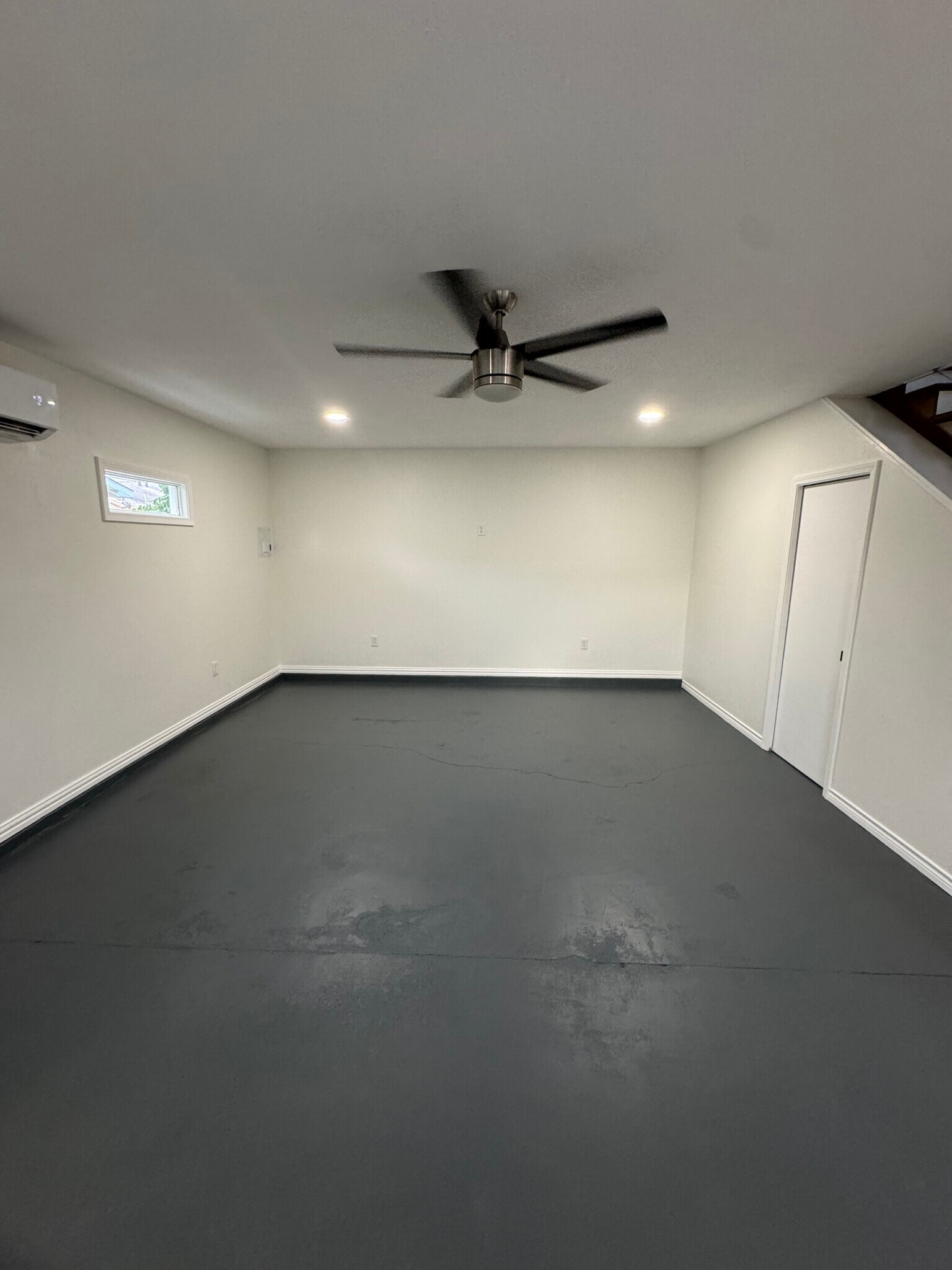 Building Photo - 5325 Avenue R 1/2