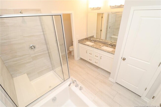 Building Photo - 3131 Cathedral Comb Dr