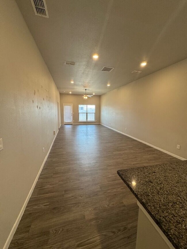 Building Photo - Upland Heights- 7047