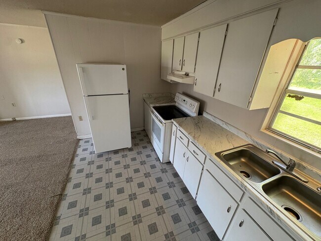 Building Photo - 23060 US-80